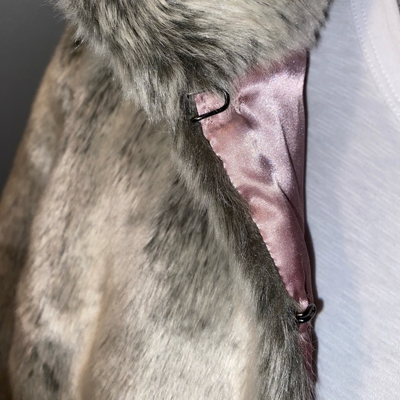 Marks & Spencer Faux Fur Cropped Teddy Jacket - Picture 9 of 10